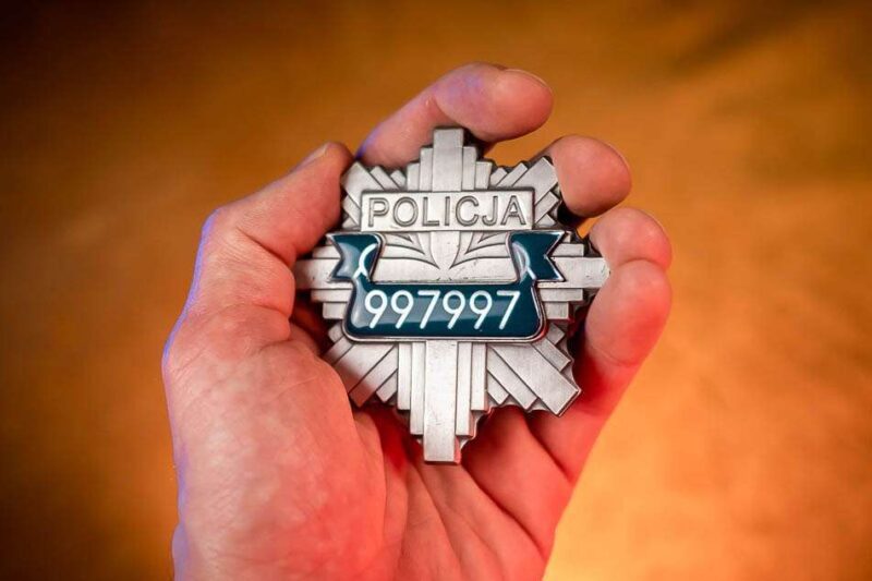 Numer służbowy do odznaki policyjnej gwiazda policyjna