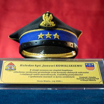 Gratulacje awansu - rogatywka PSP na plexi